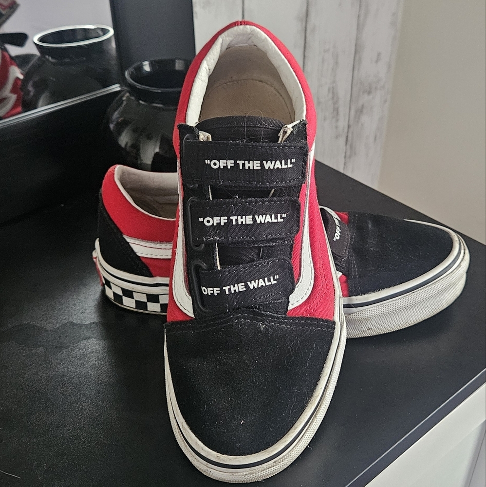 COPY - Vans off the wall limited edition sneakers